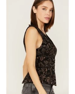 Shyanne Women's Brocade Vest