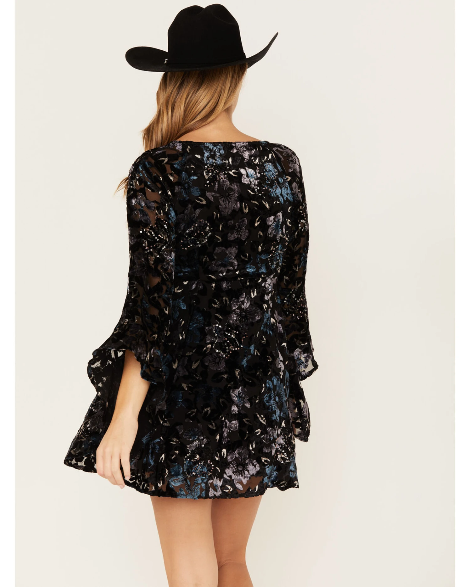 Shyanne Women's Flare Sleeve Burn Out Velvet Dress - Image 3