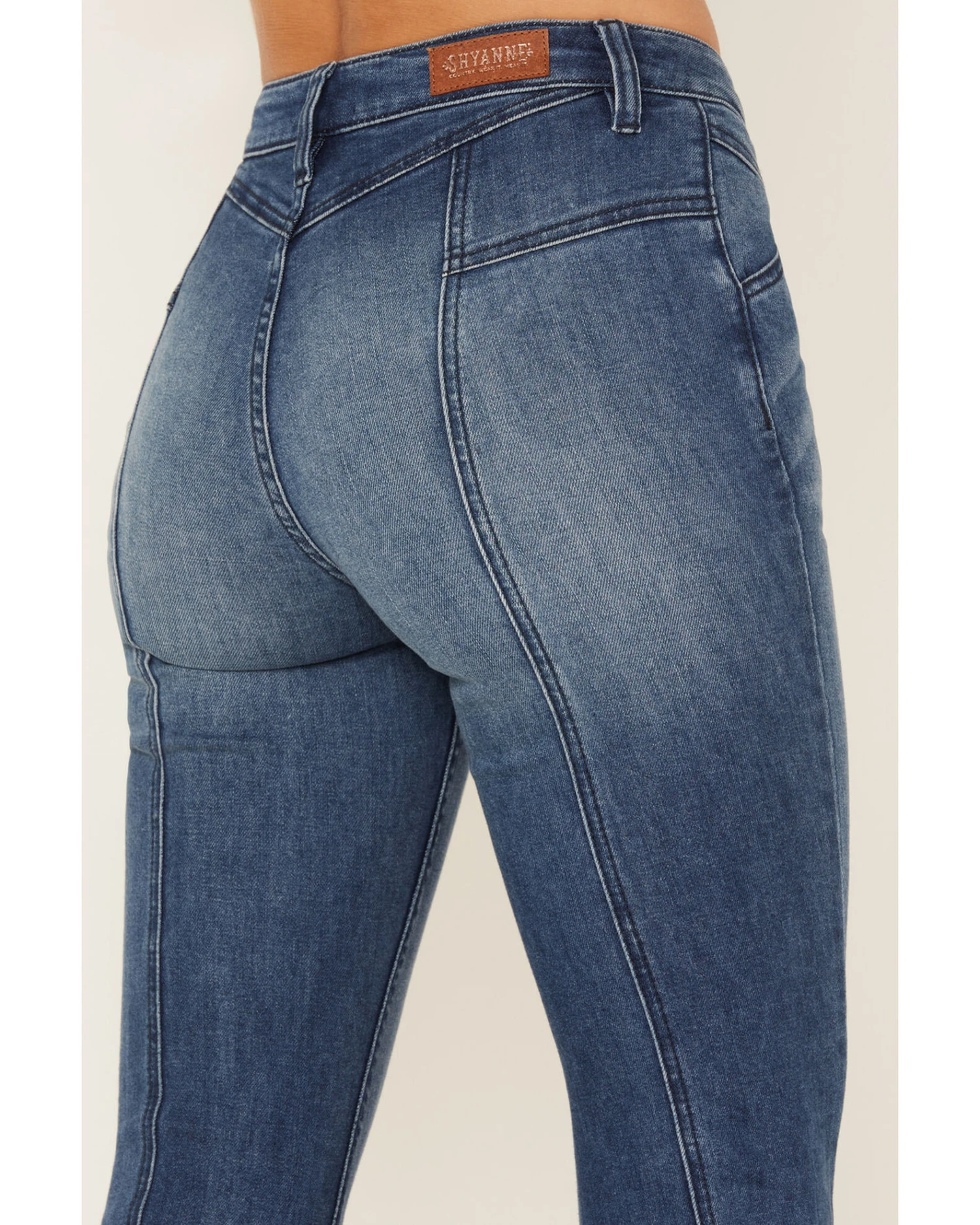 Shyanne Women's Medium Wash High Rise Eden Stretch Flare Jeans - Image 4