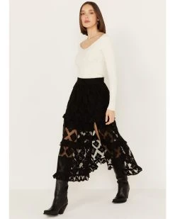 Shyanne Women's Diamond Embroidered Mesh Skirt